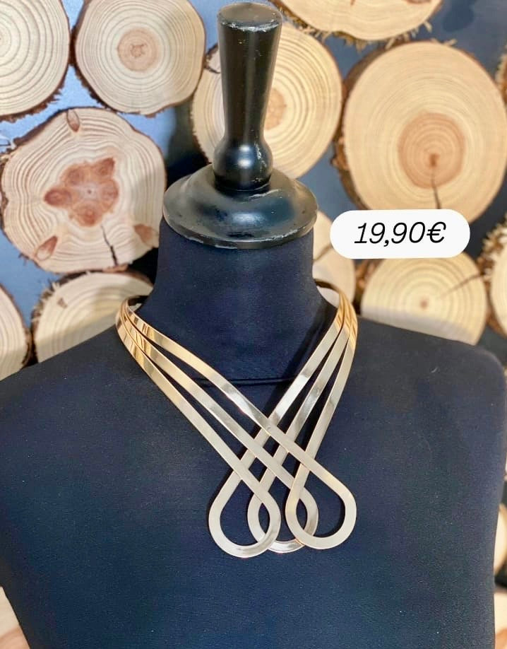 Collar Menca